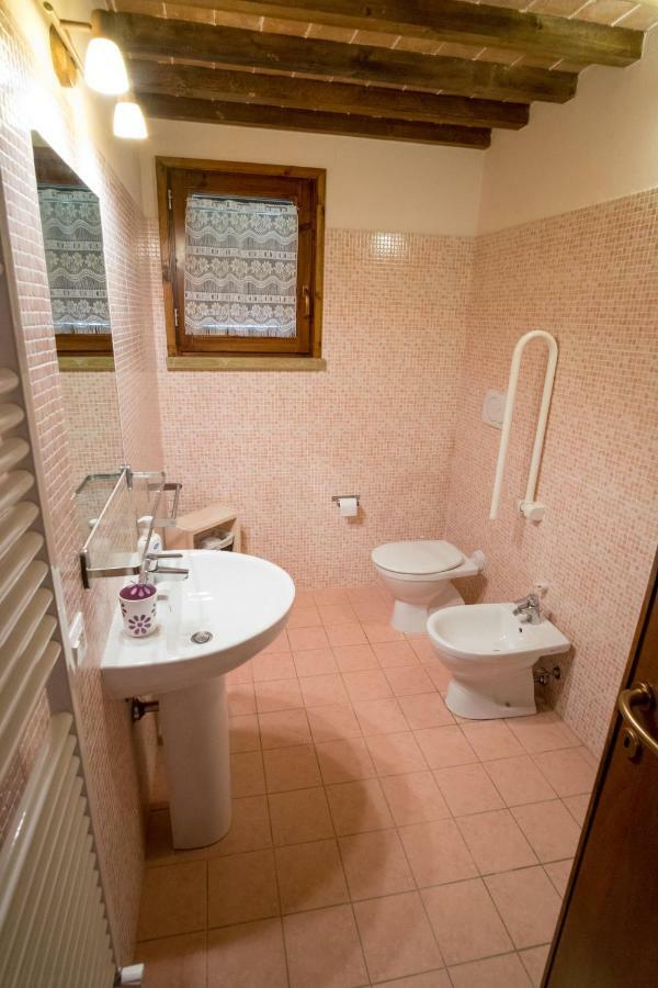 Agriturismo Il Canterino Guardistallo Buitenkant foto