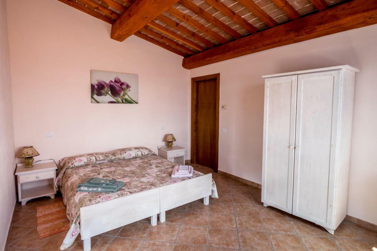 Agriturismo Il Canterino Guardistallo Buitenkant foto
